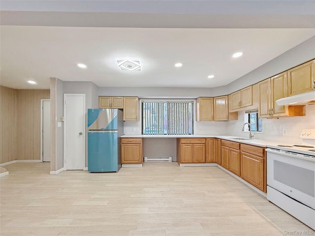 36 Peter Way, Kiamesha Lake, NY 12751