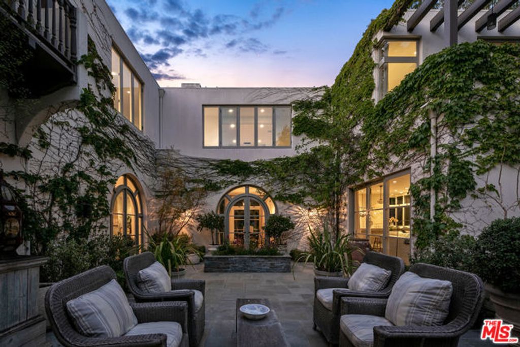 850 Muskingum Avenue, Pacific Palisades (los Angeles), CA 90272