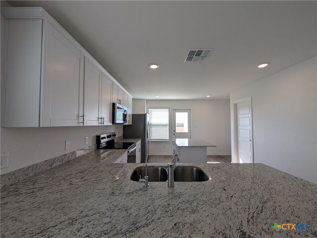 862 Bluegrass Point, New Braunfels, TX 78130