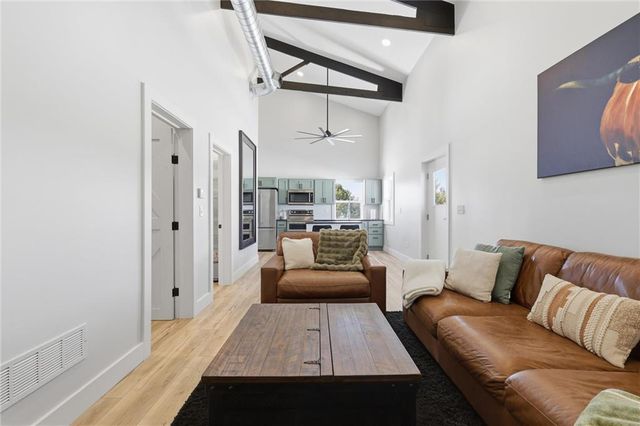 17115 E 215th Street, Peculiar, MO 64078