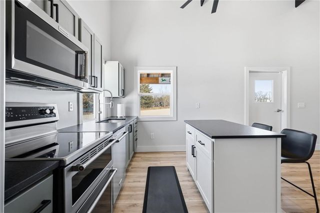 17115 E 215th Street, Peculiar, MO 64078