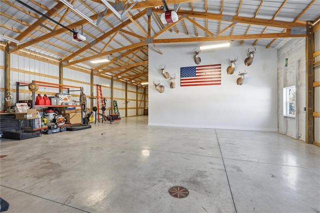 17115 E 215th Street, Peculiar, MO 64078