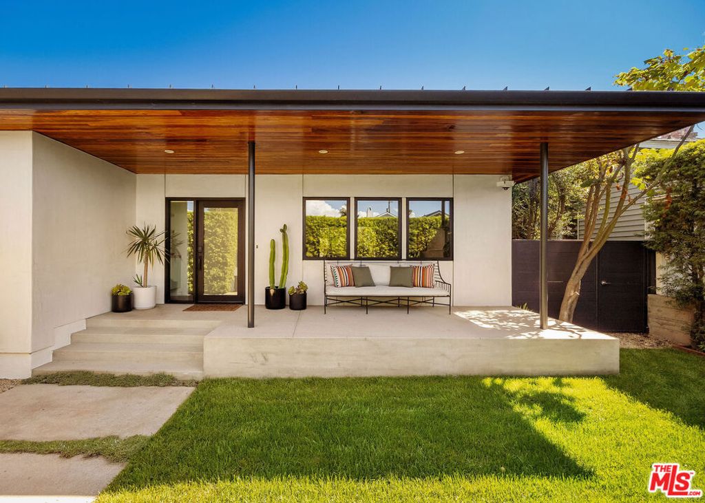 870 Rose Avenue, Venice, CA 90291 — exterior