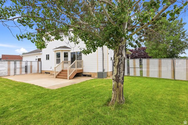 1956 W 350 N, West Point, UT 84015