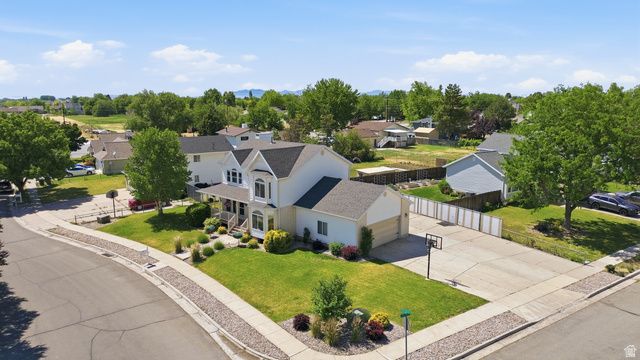 1956 W 350 N, West Point, UT 84015