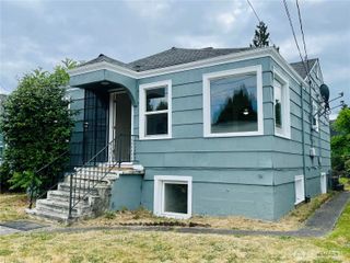 334 Garden Avenue N, Renton, WA 98057
