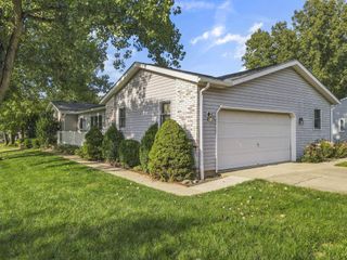 57 Jonquil Drive SW, Etna, OH 43062