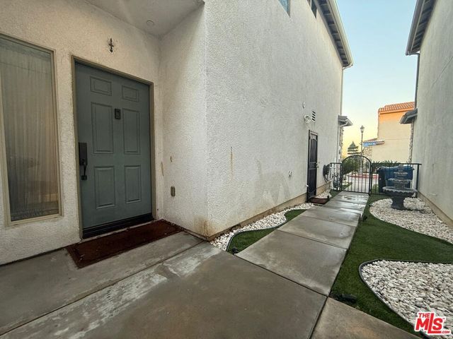 12719 Eagle Rock Way, Pacoima, CA 91331