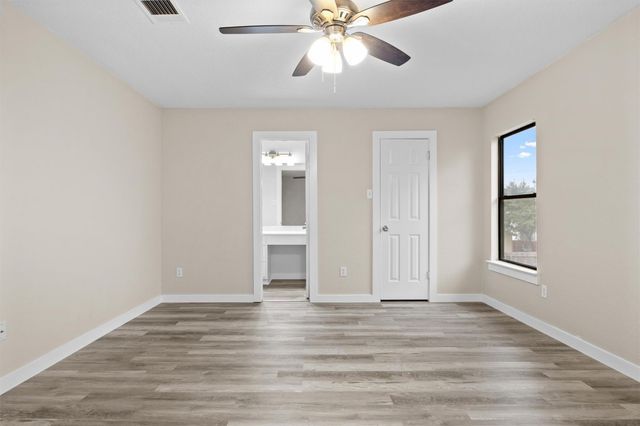 7529 Running Water DR, Austin, TX 78744