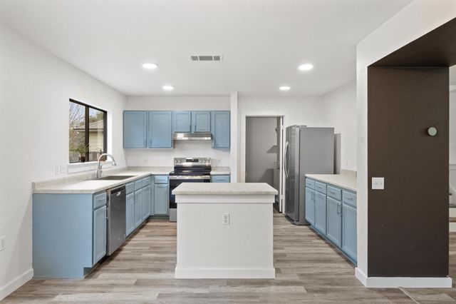 7529 Running Water DR, Austin, TX 78744