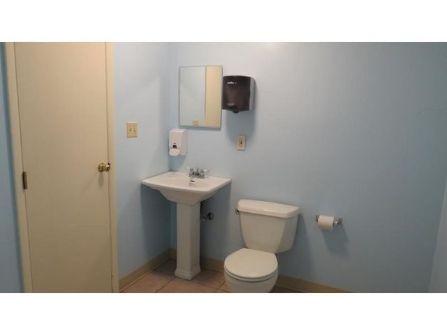 119 Hidden Valley Rd, Peters Twp, PA 15317