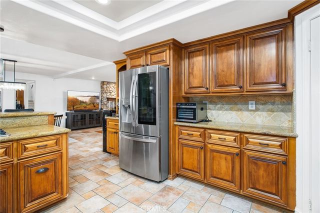 22138 Drover Way, Canyon Lake, CA 92587