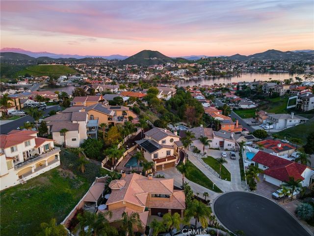 22138 Drover Way, Canyon Lake, CA 92587