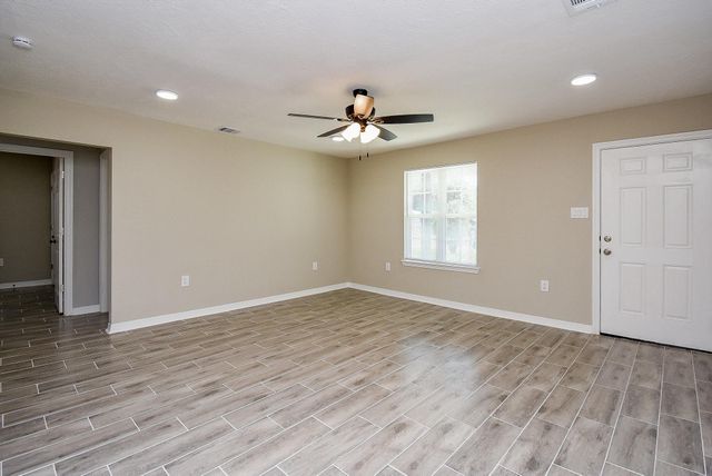 5433 Chennault Road, Houston, TX 77033