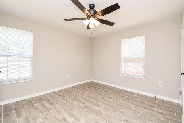 5433 Chennault Road, Houston, TX 77033