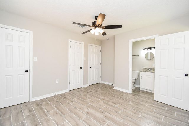 5433 Chennault Road, Houston, TX 77033