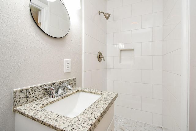 5433 Chennault Road, Houston, TX 77033