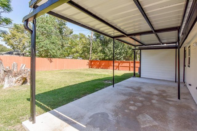 5433 Chennault Road, Houston, TX 77033