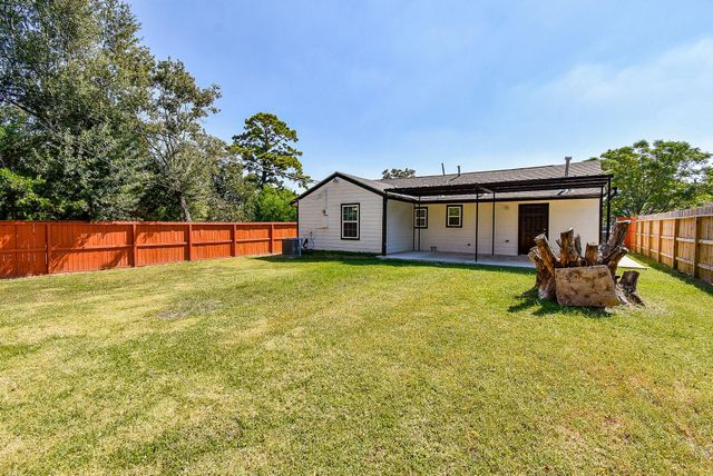 5433 Chennault Road, Houston, TX 77033