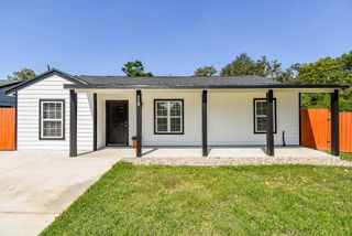 5433 Chennault Road, Houston, TX 77033