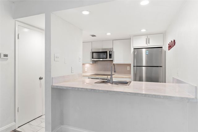 3045 Park Lane 1053, Dallas, TX 75220