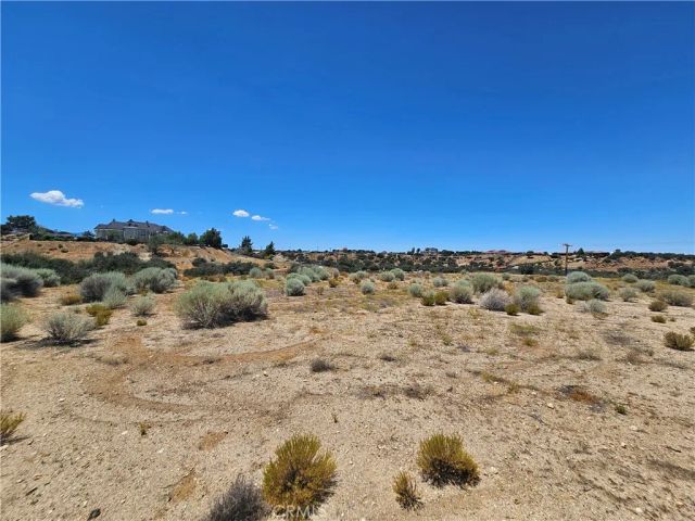 10735 Ranchero, Oak Hills, CA 92344