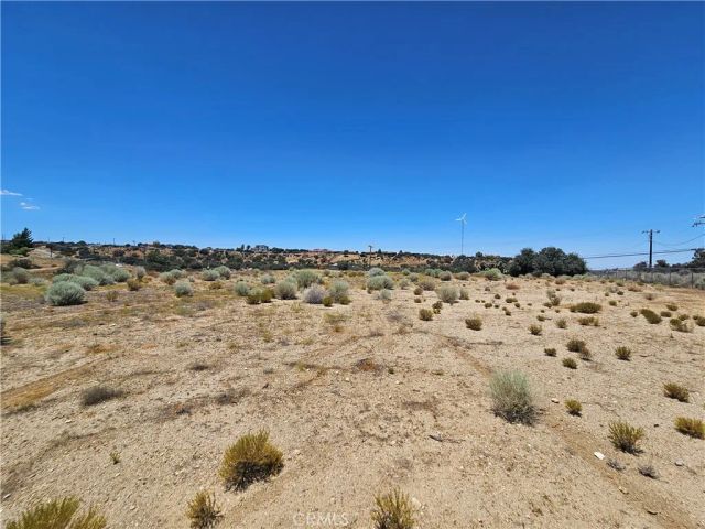 10735 Ranchero, Oak Hills, CA 92344