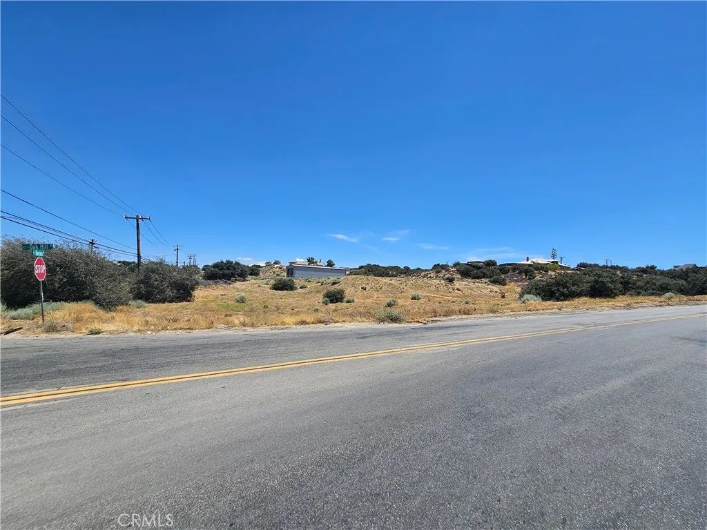 10735 Ranchero, Oak Hills, CA 92344