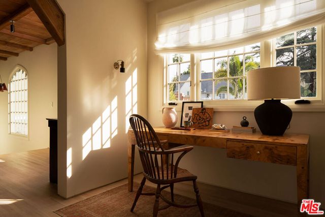 2027 Laughlin Park Drive, Los Angeles, CA 90027