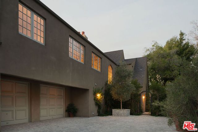 2027 Laughlin Park Drive, Los Angeles, CA 90027