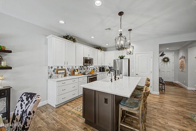 4281 W HANNA Drive, Eloy, AZ 85131