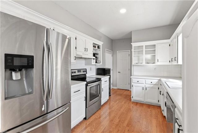 1405 Cypress Drive, Greenwood, MO 64034