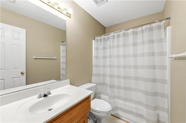 1405 Cypress Drive, Greenwood, MO 64034