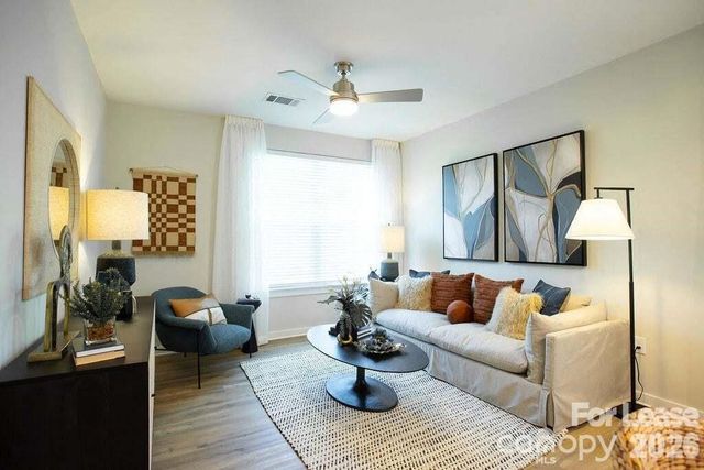 102 Kennedy Ridge Way Gene, Mooresville, NC 28115