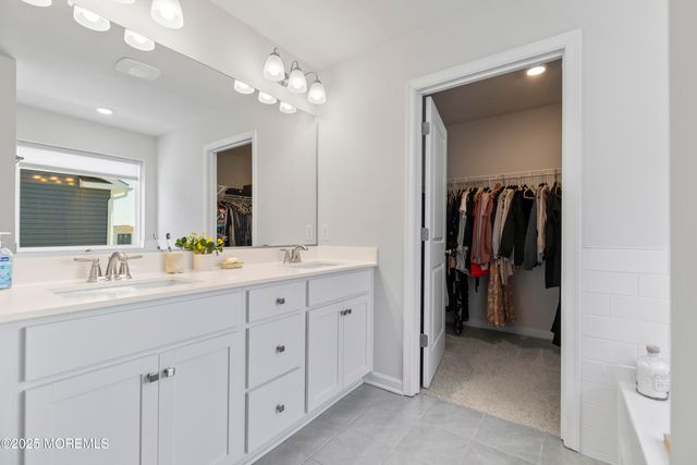 31 Osprey Avenue, Manahawkin, NJ 08050
