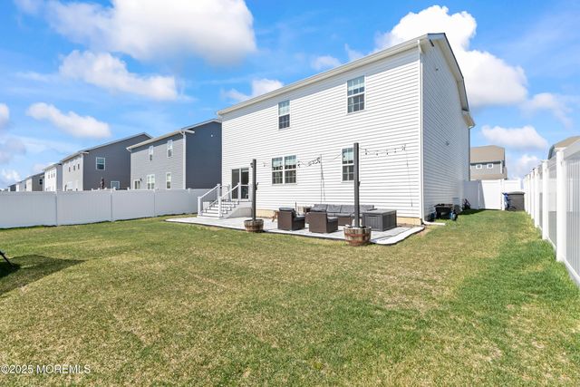31 Osprey Avenue, Manahawkin, NJ 08050