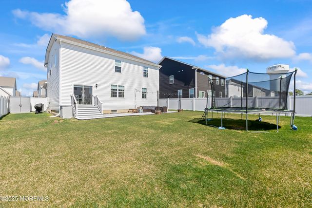 31 Osprey Avenue, Manahawkin, NJ 08050