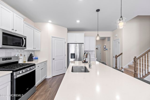 31 Osprey Avenue, Manahawkin, NJ 08050