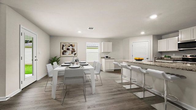 7943 ROYSTER CREEK DR E, Millington, TN 38053