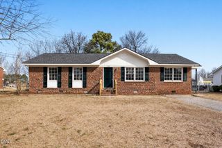 1120 W Pope Street, Benson, NC 27504