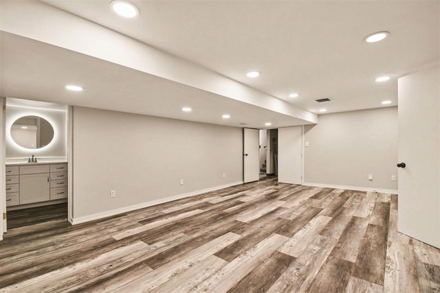 8246 Harlow Avenue, Byron Center, MI 49315