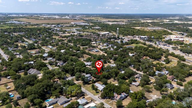 408 East ST, Buda, TX 78610