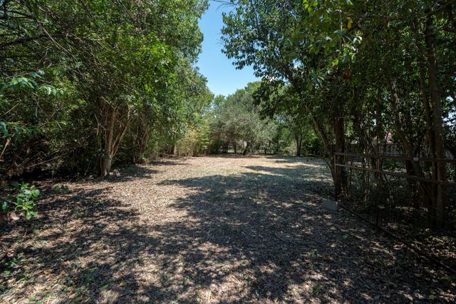 408 East ST, Buda, TX 78610