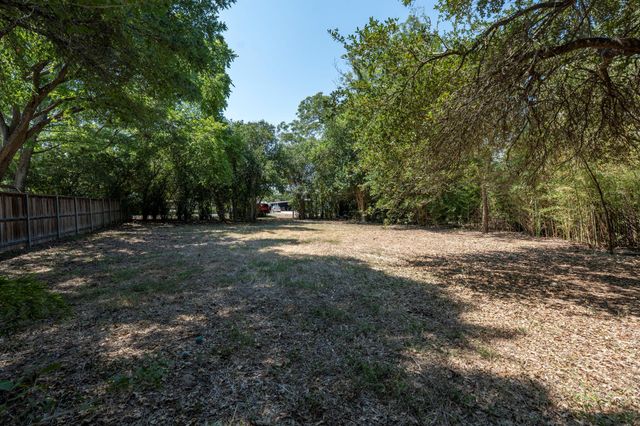 408 East ST, Buda, TX 78610