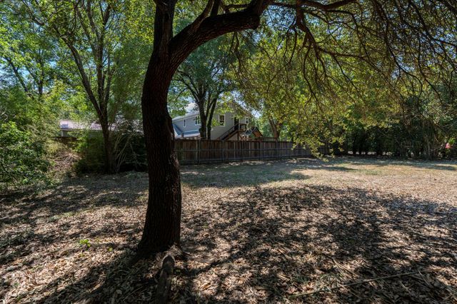 408 East ST, Buda, TX 78610