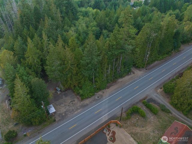 5441 E Grapeview Loop Road, Allyn, WA 98524