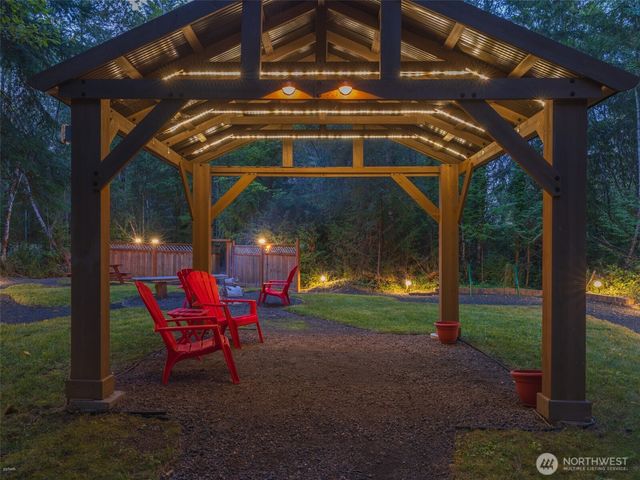 5441 E Grapeview Loop Road, Allyn, WA 98524