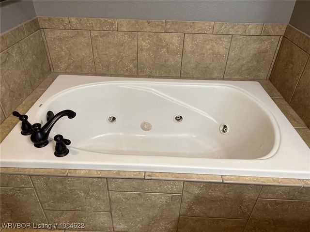 982 Whitetail, Van Buren, AR 72956