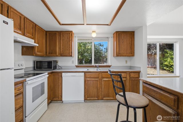 1239 Juniper Dr SE, Olympia, WA 98513