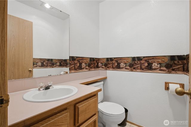 1239 Juniper Dr SE, Olympia, WA 98513